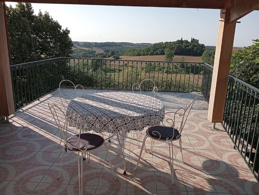 Maison De Village Avec Superbe Vue Cuq  Екстер'єр фото